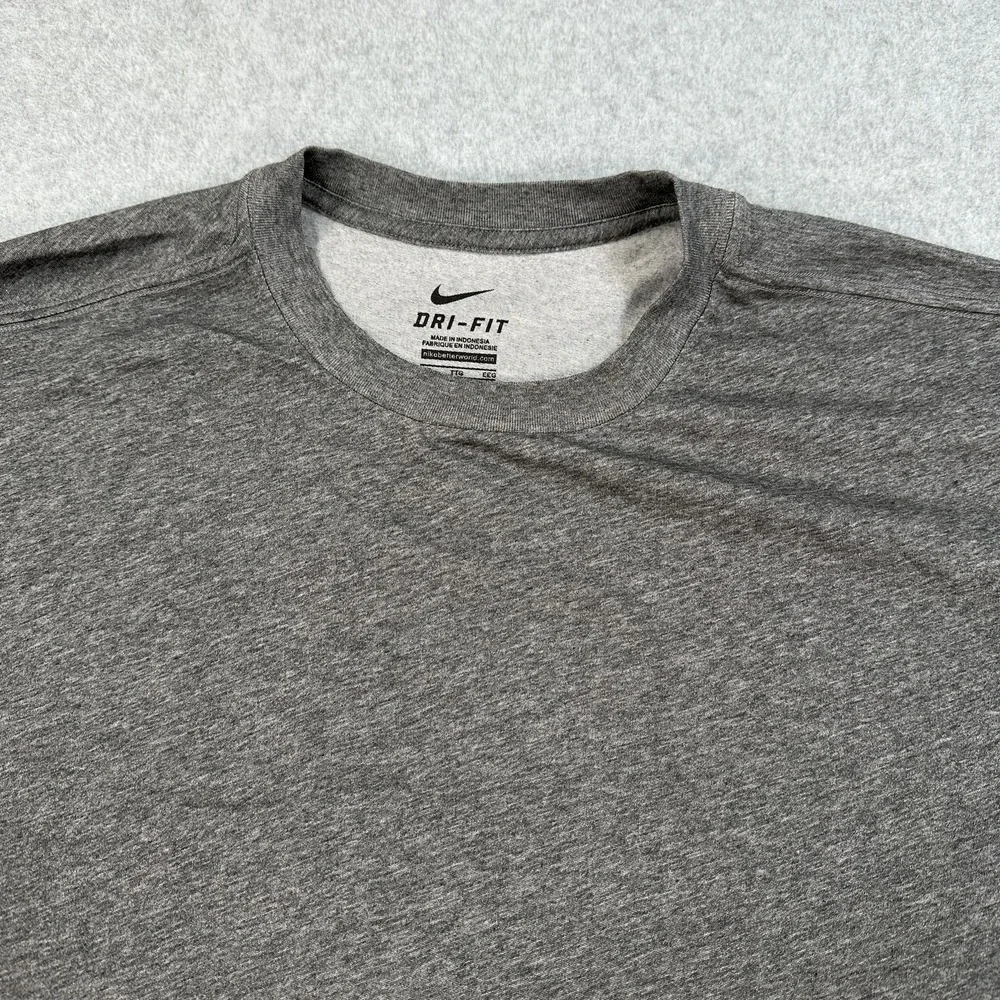 Nike Dri-FIT Shirt Mens 2XL Gray Athletic Training‎ Running Workout Tee